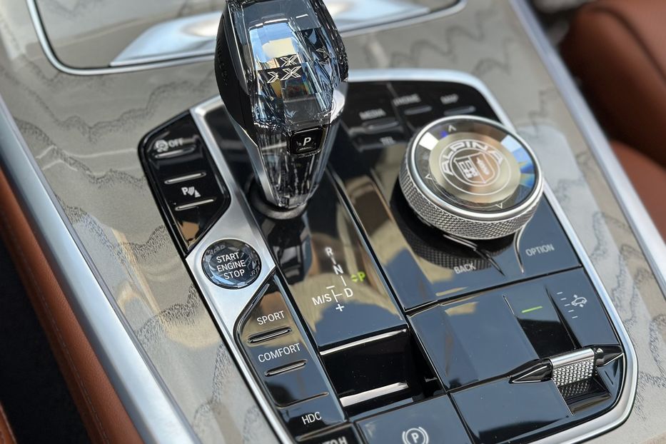 Продам BMW Alpina XB7 2023 года в Киеве