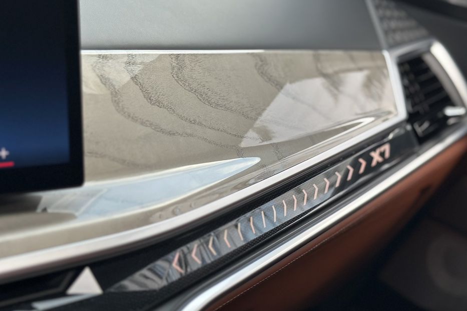 Продам BMW Alpina XB7 2023 года в Киеве