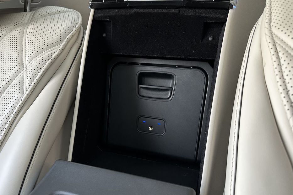 Продам Maybach S600 S580 2021 года в Киеве