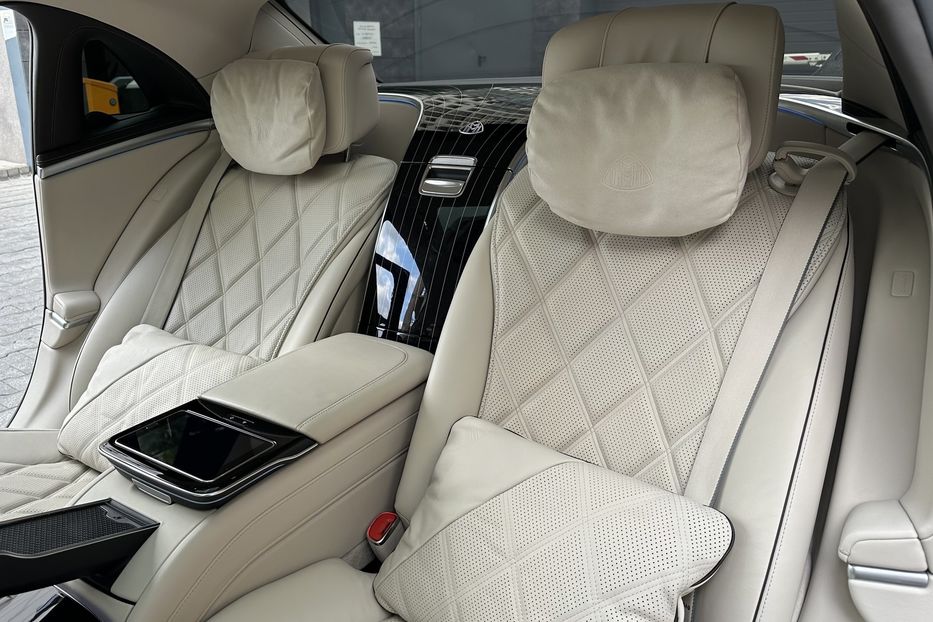 Продам Maybach S600 S580 2021 года в Киеве