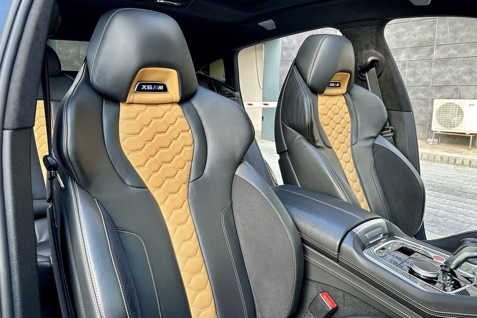 Продам BMW X6 M Competition 2020 года в Киеве