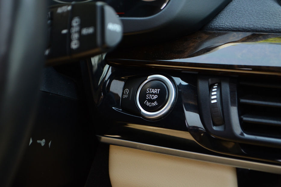 Продам BMW X5 2016 года в Киеве