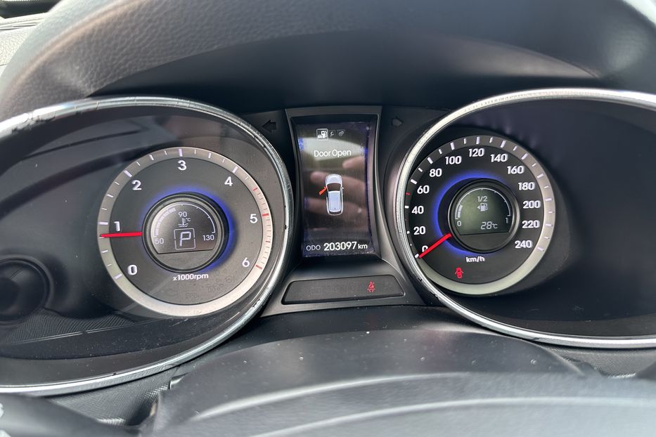 Продам Hyundai Santa FE 2.2 diesel 4wd 2013 года в Киеве