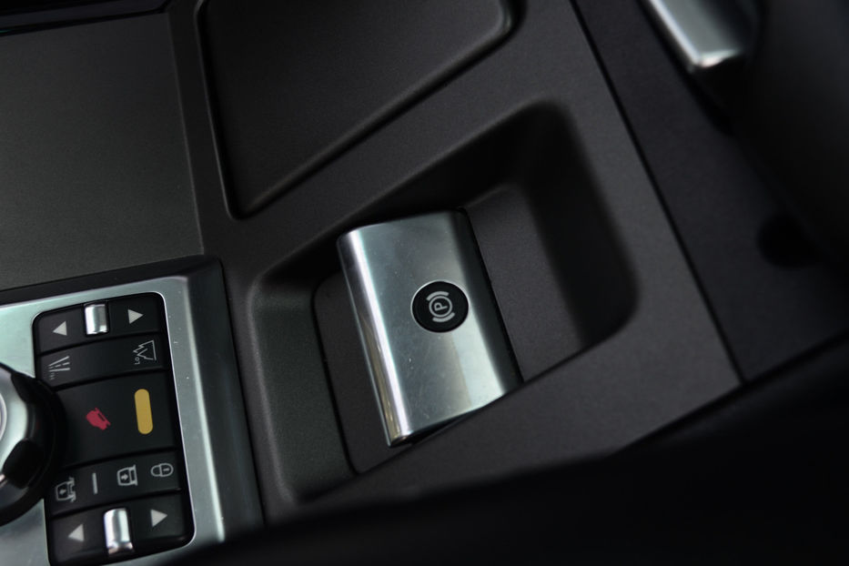 Продам Land Rover Range Rover 2010 года в Киеве