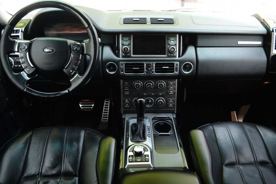 Продам Land Rover Range Rover 2010 года в Киеве