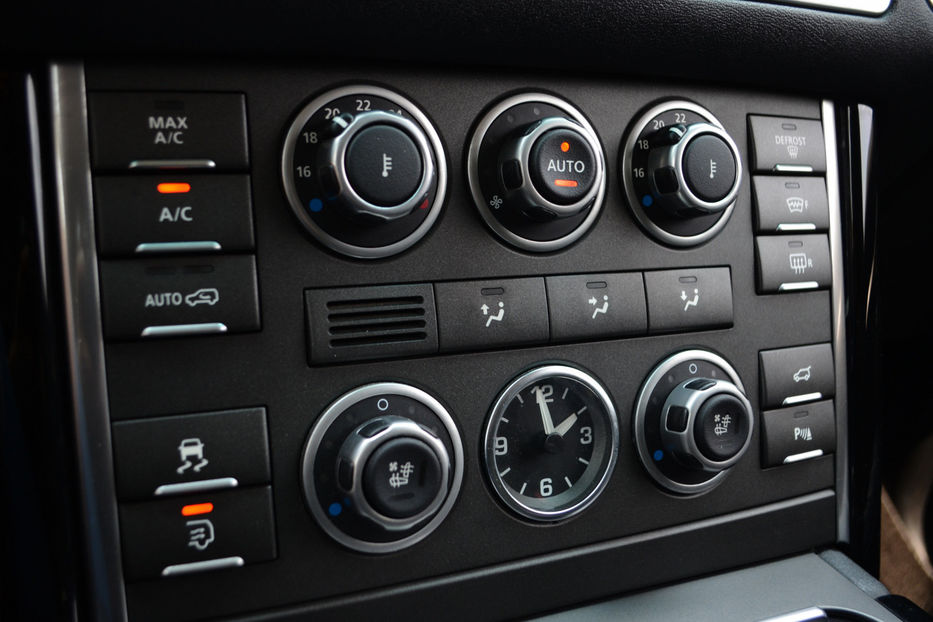 Продам Land Rover Range Rover 2010 года в Киеве