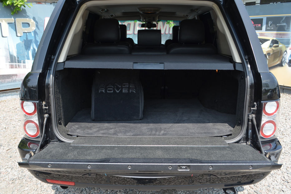 Продам Land Rover Range Rover 2010 года в Киеве