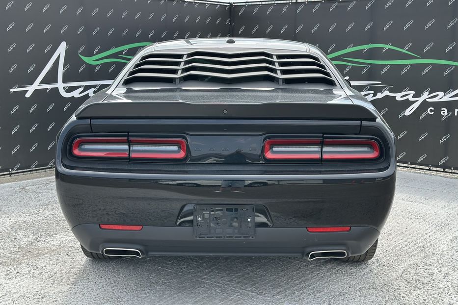 Продам Dodge Challenger 2021 года в Киеве