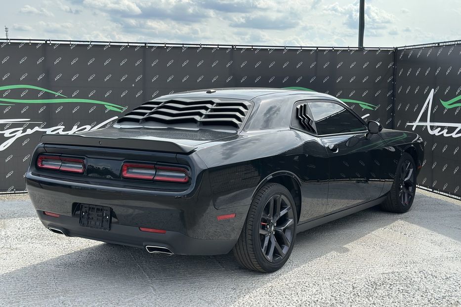 Продам Dodge Challenger 2021 года в Киеве