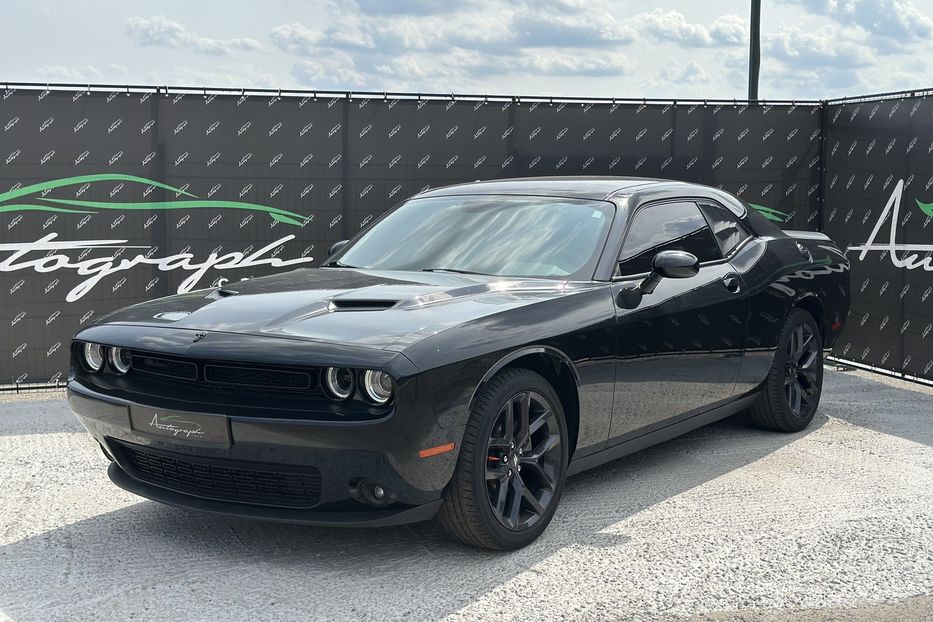 Продам Dodge Challenger 2021 года в Киеве