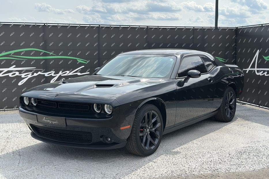 Продам Dodge Challenger 2021 года в Киеве