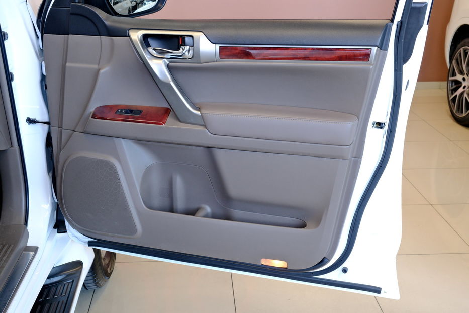 Продам Lexus GX 460 2013 года в Одессе