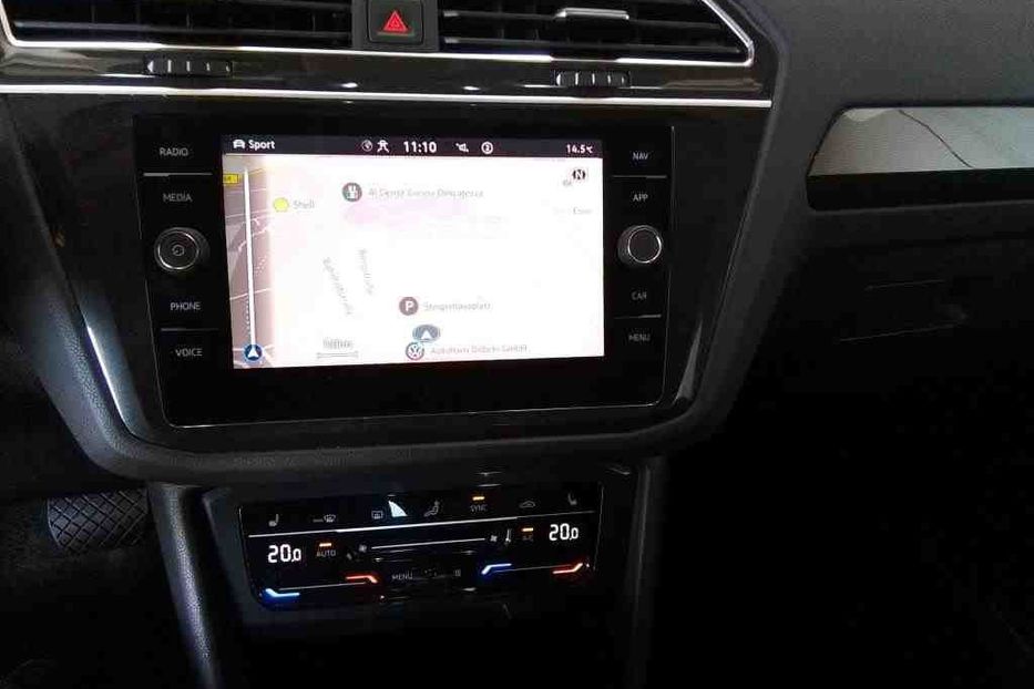 Продам Volkswagen Tiguan 2.0 TDI 147kW 7-DSG Elegance 2021 года в Львове