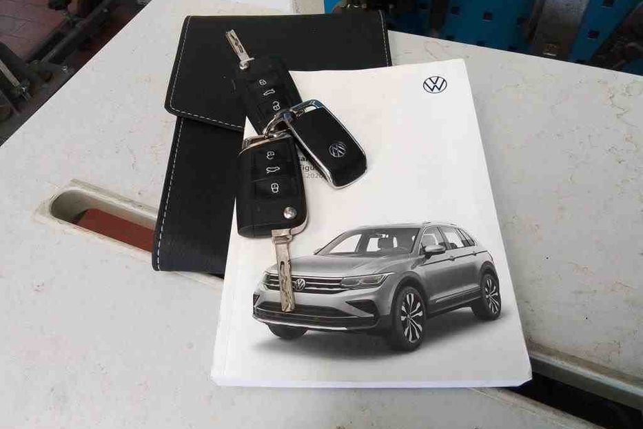 Продам Volkswagen Tiguan 2.0 TDI 147kW 7-DSG Elegance 2021 года в Львове