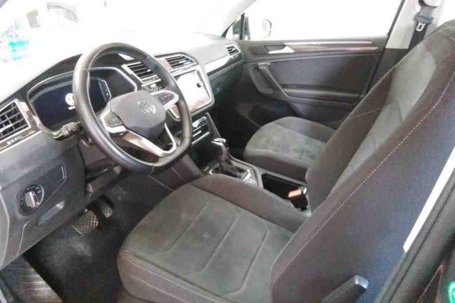 Продам Volkswagen Tiguan 2.0 TDI 147kW 7-DSG Elegance 2021 года в Львове
