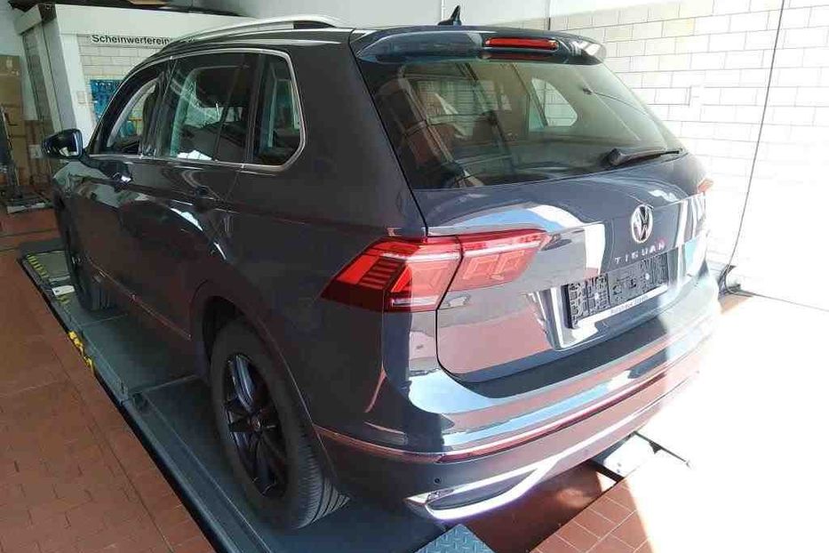 Продам Volkswagen Tiguan 2.0 TDI 147kW 7-DSG Elegance 2021 года в Львове