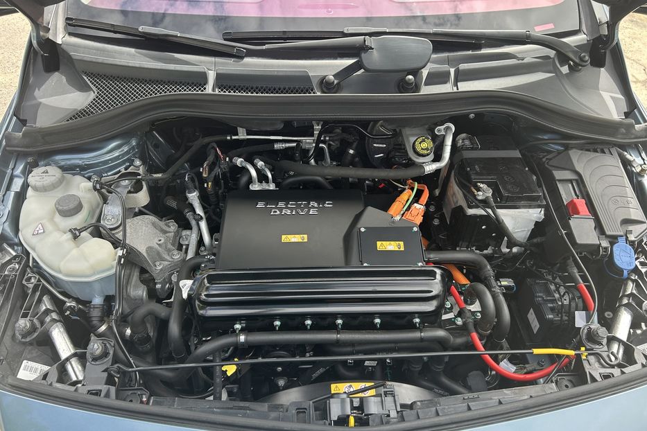 Продам Mercedes-Benz B-Class B250E 2015 года в Одессе