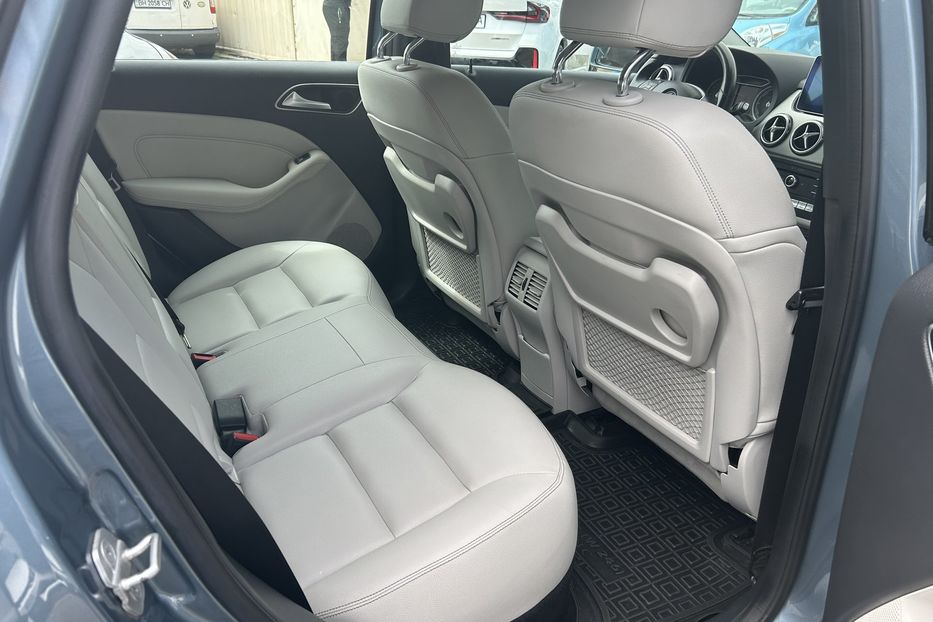 Продам Mercedes-Benz B-Class B250E 2015 года в Одессе