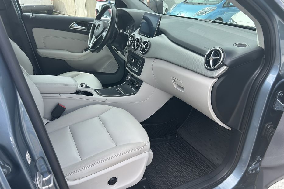 Продам Mercedes-Benz B-Class B250E 2015 года в Одессе