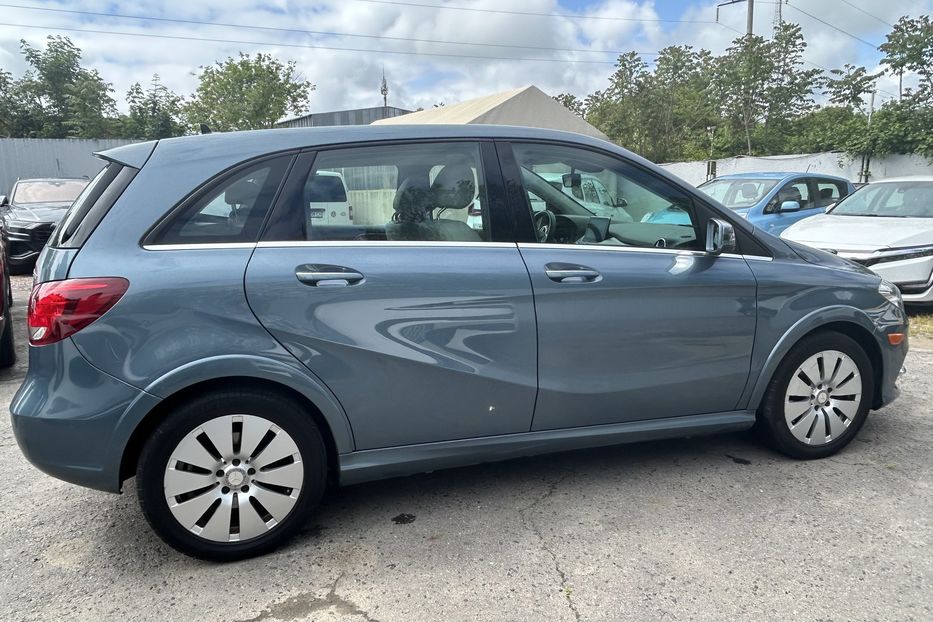Продам Mercedes-Benz B-Class B250E 2015 года в Одессе