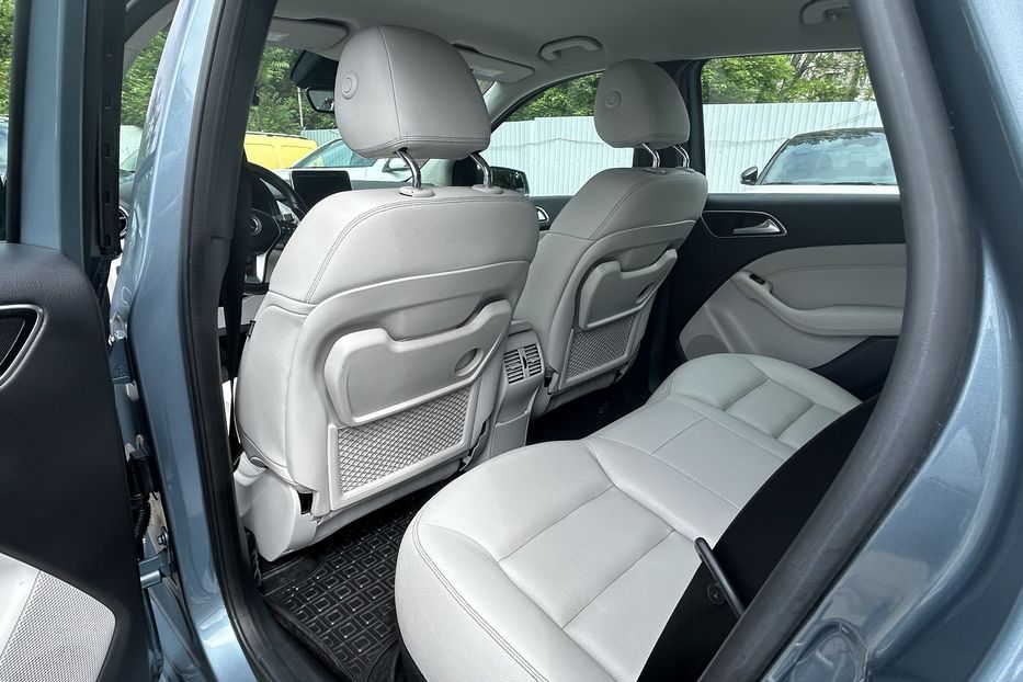 Продам Mercedes-Benz B-Class B250E 2015 года в Одессе