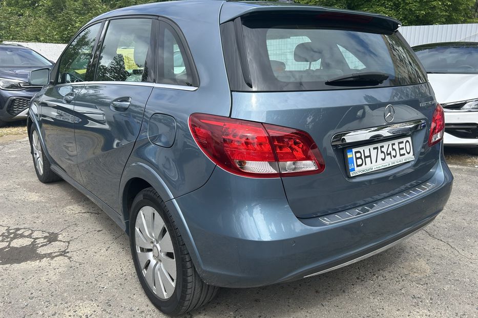Продам Mercedes-Benz B-Class B250E 2015 года в Одессе