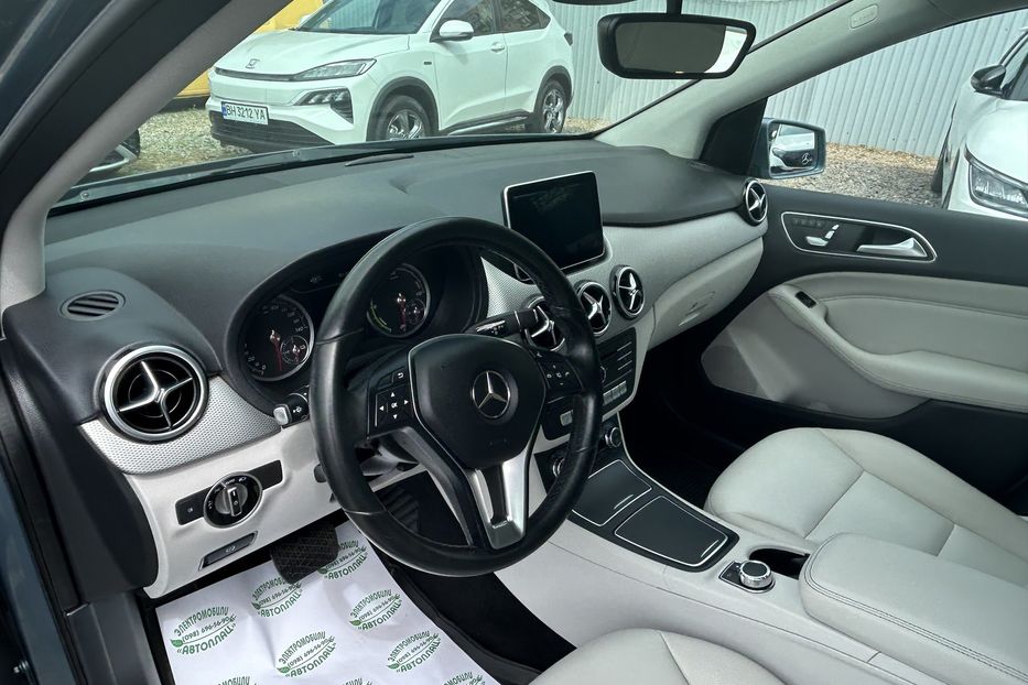 Продам Mercedes-Benz B-Class B250E 2015 года в Одессе