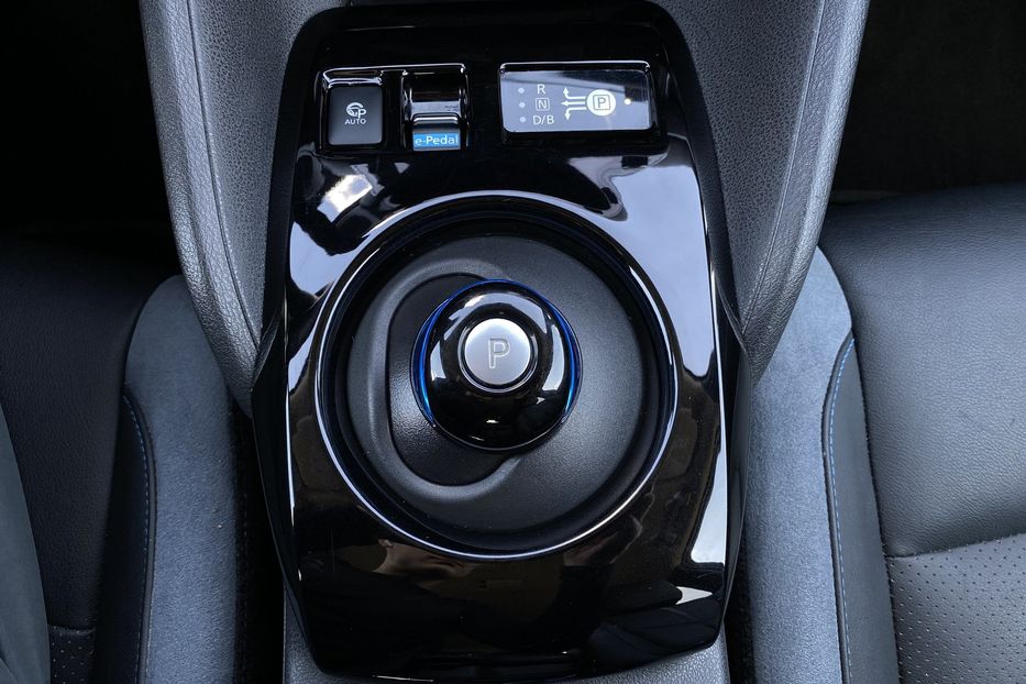 Продам Nissan Leaf 62кВтПдгрівсидінКермаКамера360 2020 года в Львове