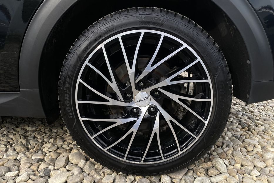 Продам Kia Niro 64kWhМакс.комплектаціяPrestige 2020 года в Львове