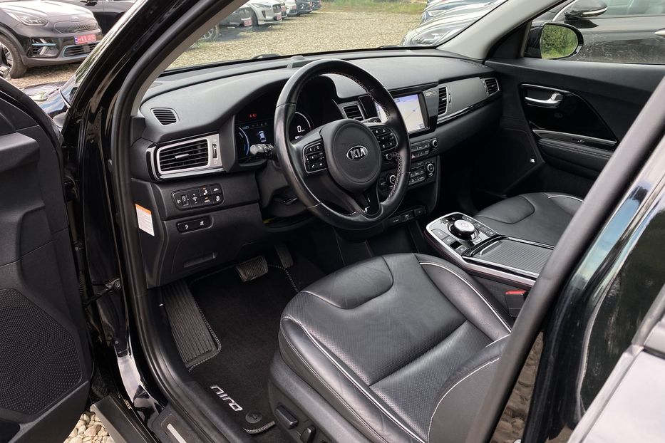 Продам Kia Niro 64kWhМакс.комплектаціяPrestige 2020 года в Львове