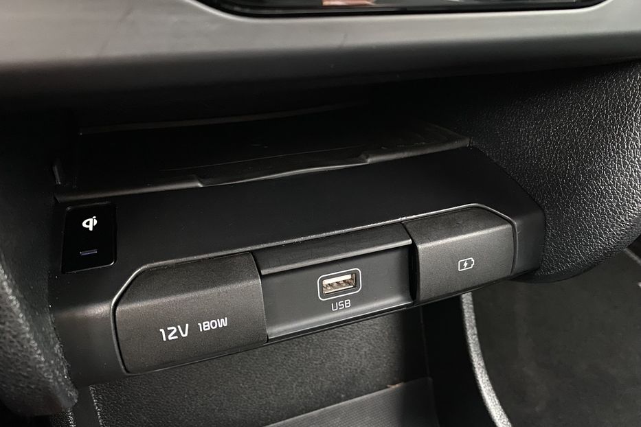 Продам Kia Niro 64kWhМакс.комплектаціяPrestige 2020 года в Львове