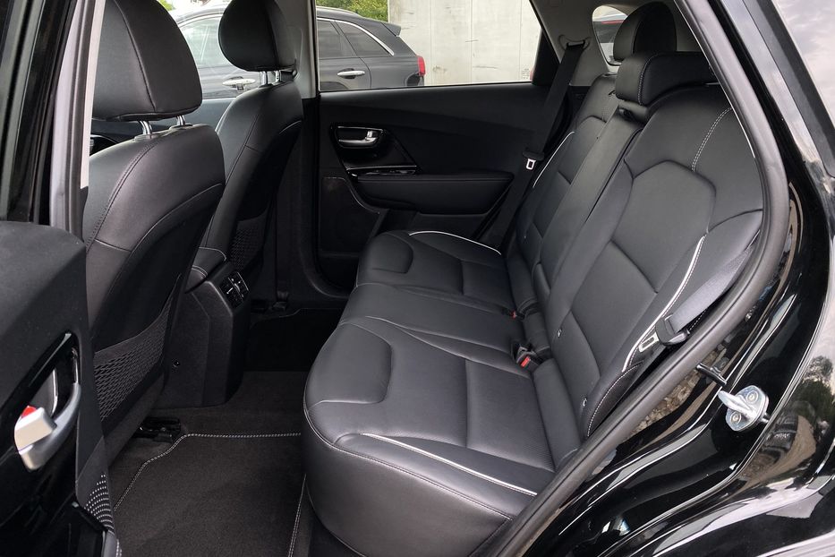 Продам Kia Niro 64kWhМакс.комплектаціяPrestige 2020 года в Львове