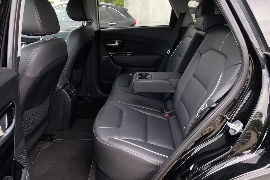 Продам Kia Niro 64kWhМакс.комплектаціяPrestige 2020 года в Львове
