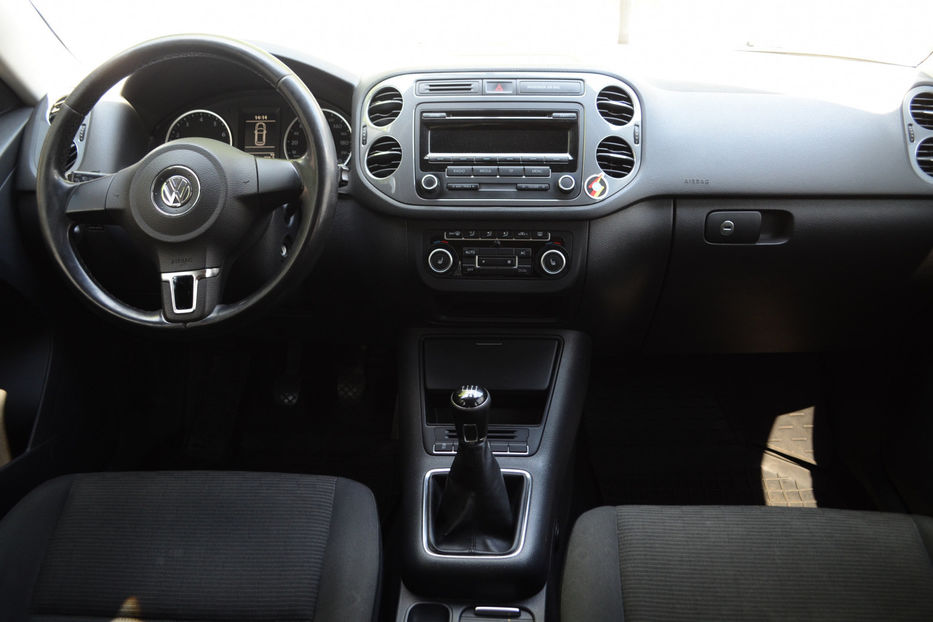 Продам Volkswagen Tiguan 2011 года в Киеве