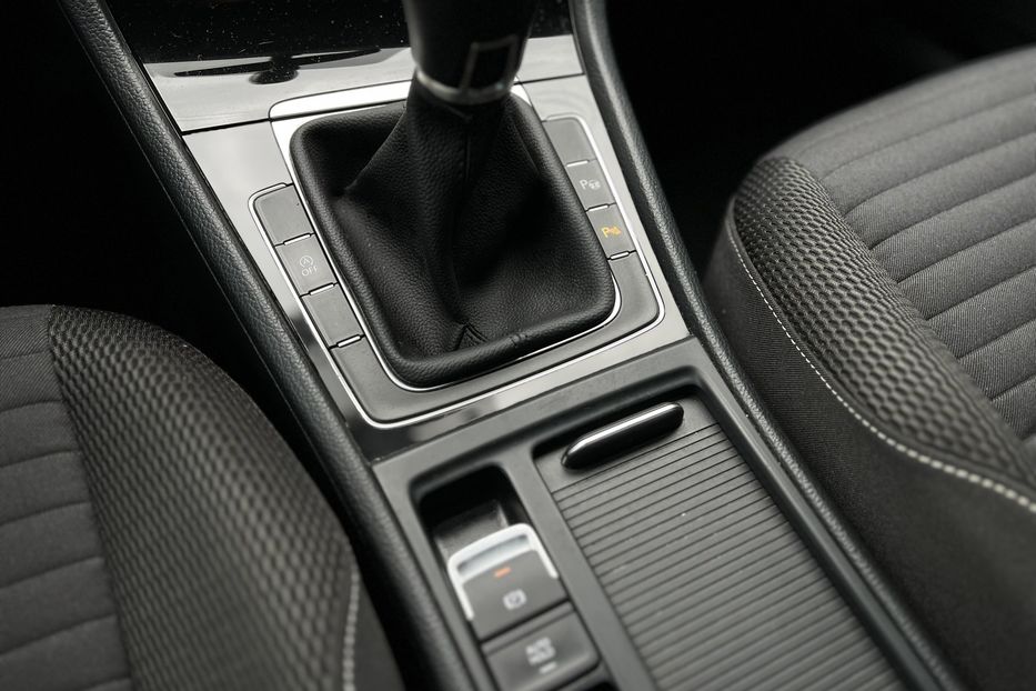 Продам Volkswagen Golf VII (KOMIS) 2014 года в г. Умань, Черкасская область