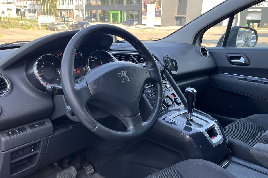Продам Peugeot 5008 2014 года в Николаеве