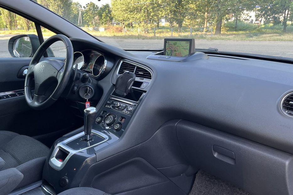 Продам Peugeot 5008 2014 года в Николаеве