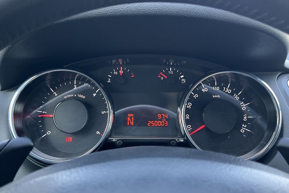 Продам Peugeot 5008 2014 года в Николаеве