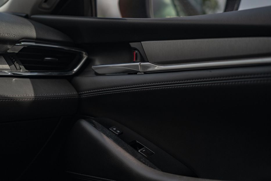 Продам Mazda 6 Touring SKYACTIV-G 2019 года в Черновцах