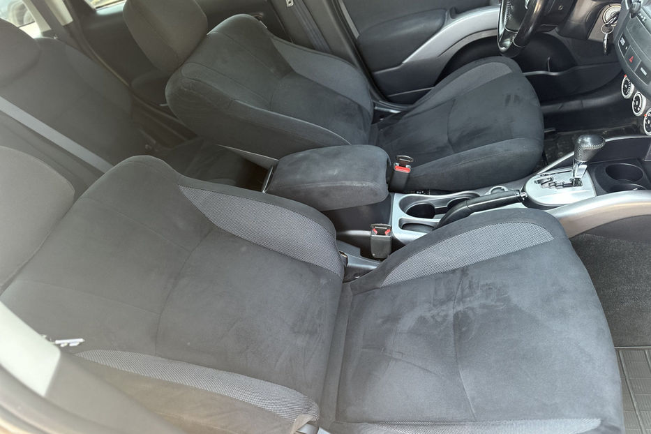 Продам Mitsubishi Outlander XL 2008 года в Киеве