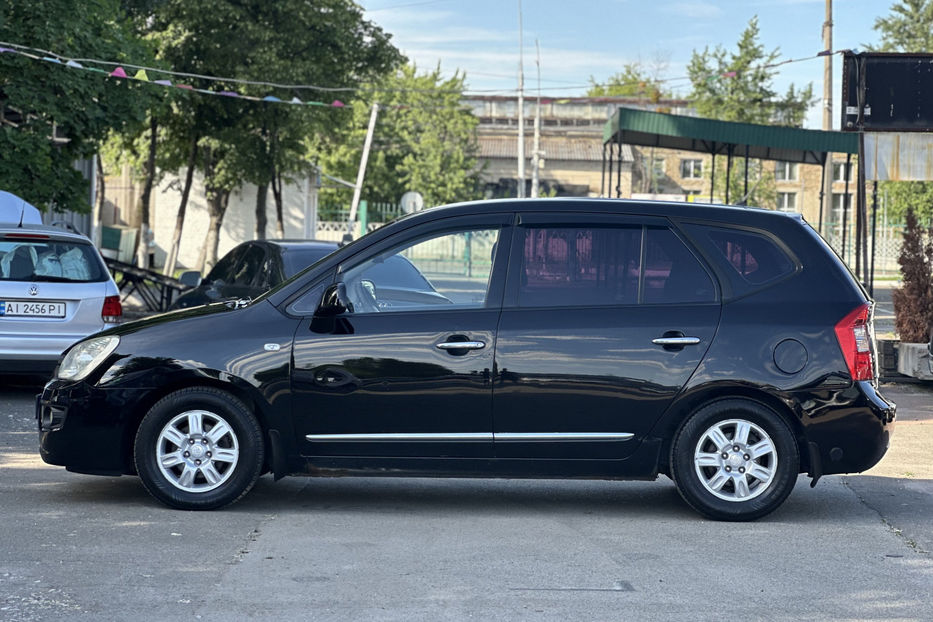 Продам Kia Carens 2008 года в Киеве