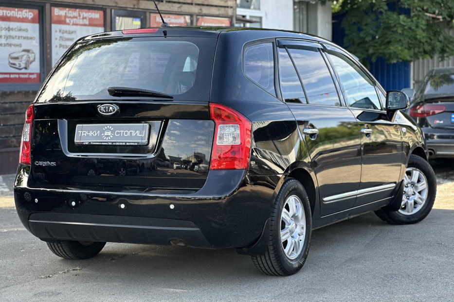Продам Kia Carens 2008 года в Киеве