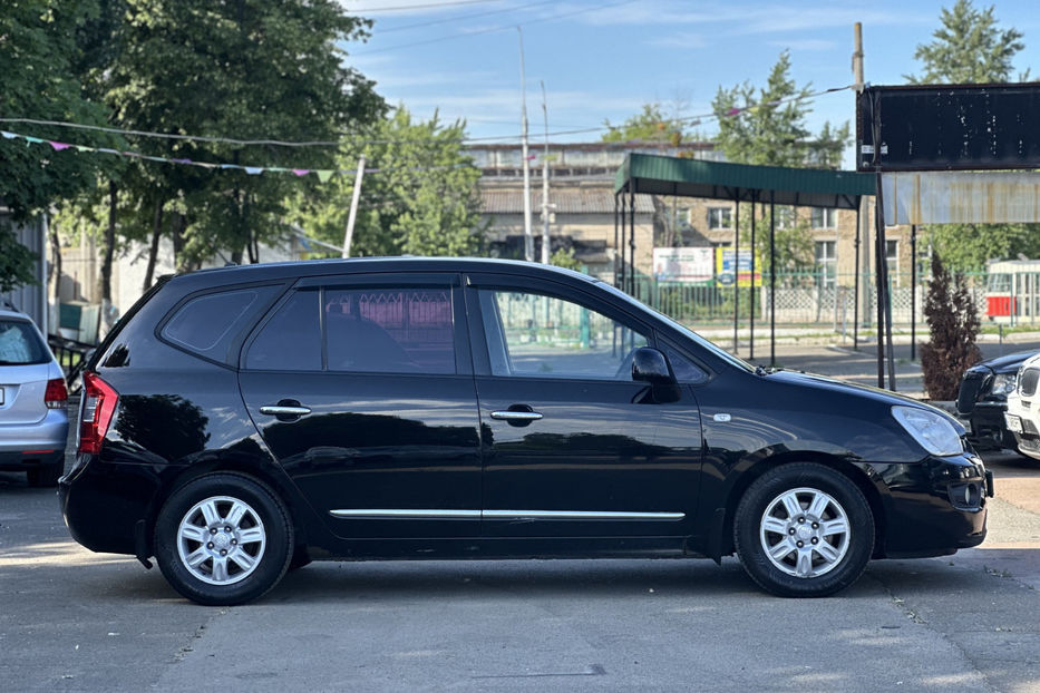 Продам Kia Carens 2008 года в Киеве