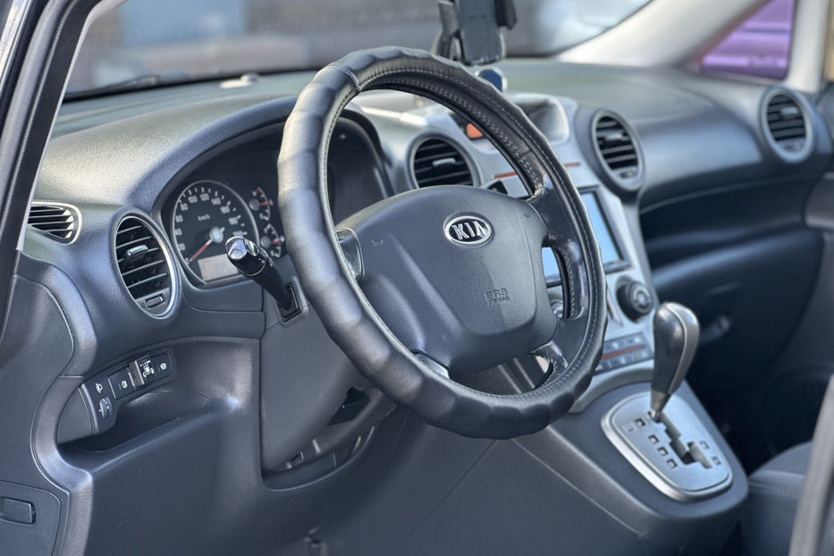 Продам Kia Carens 2008 года в Киеве