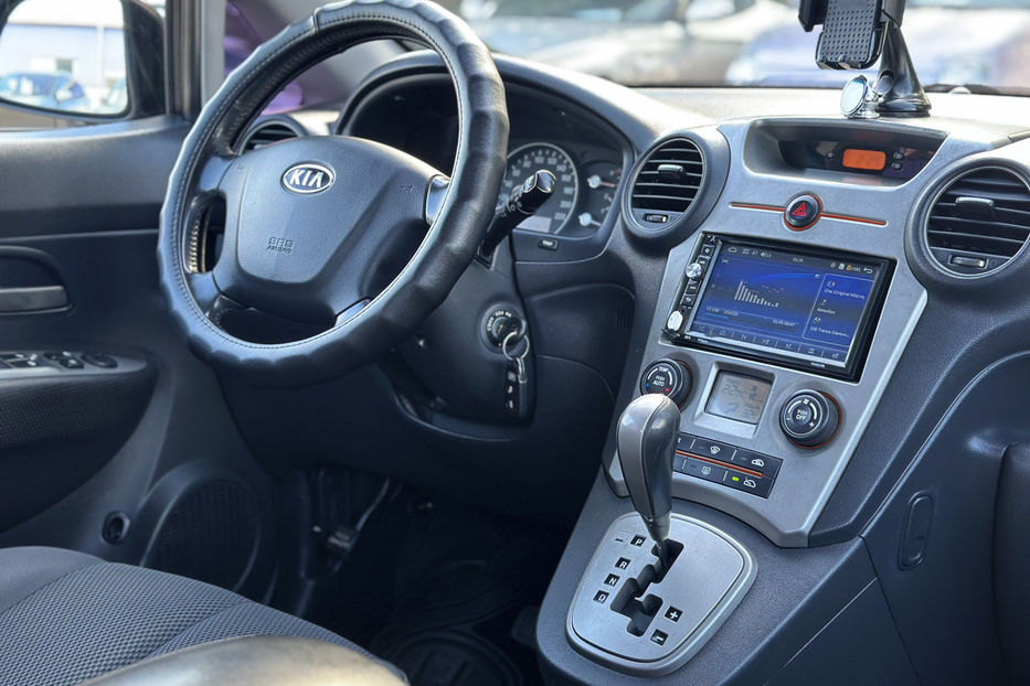 Продам Kia Carens 2008 года в Киеве
