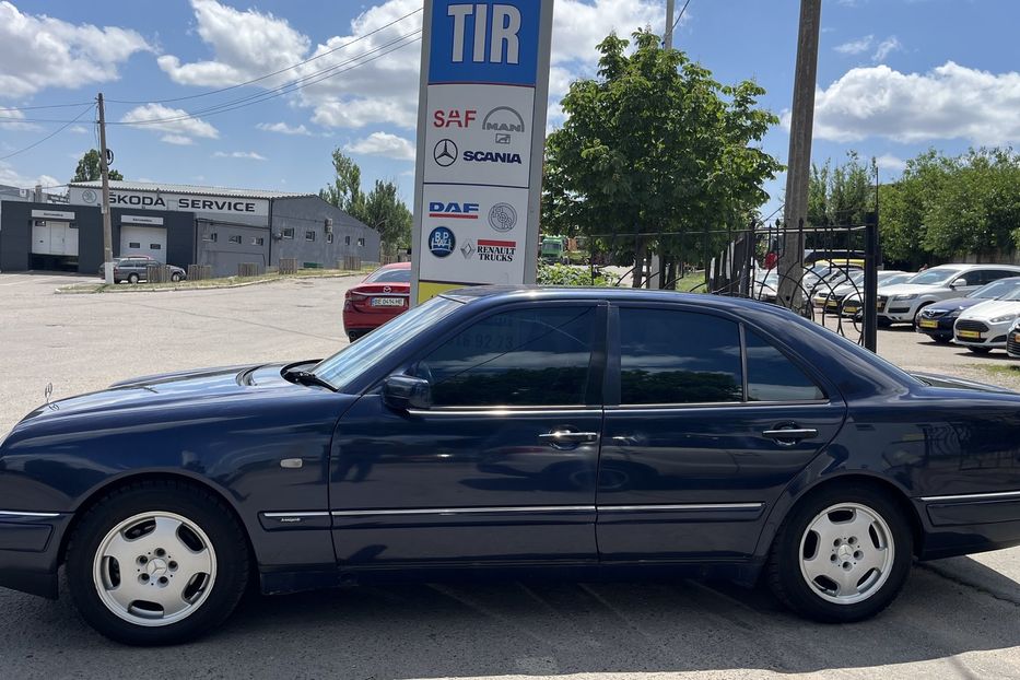 Продам Mercedes-Benz E-Class 320 1997 года в Николаеве