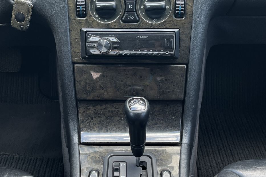 Продам Mercedes-Benz E-Class 320 1997 года в Николаеве
