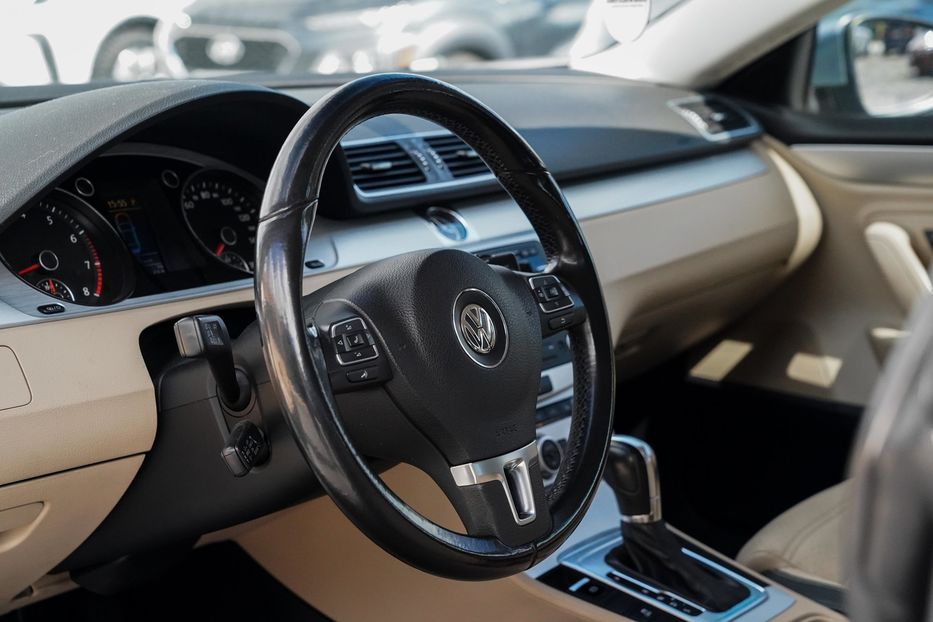 Продам Volkswagen Passat CC Sport 2013 года в Черновцах