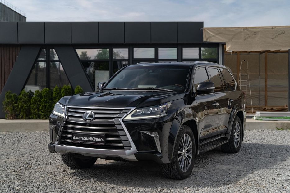 Продам Lexus LX 450 d 2017 года в Черновцах