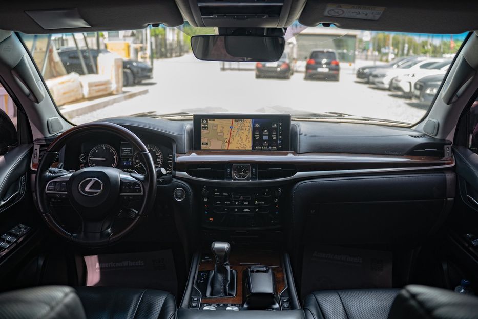 Продам Lexus LX 450 d 2017 года в Черновцах